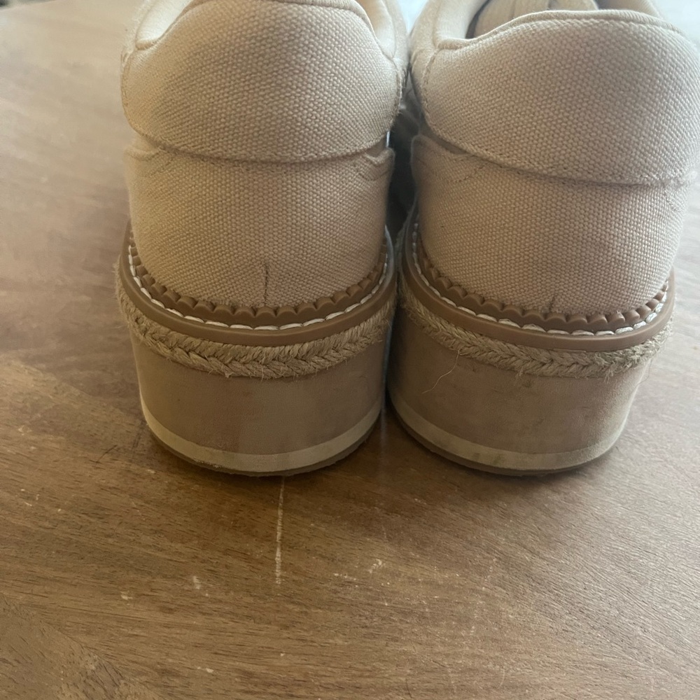 Dolce Vita Cream Platform Lace-Up Sneakers - Picture 4 of 6